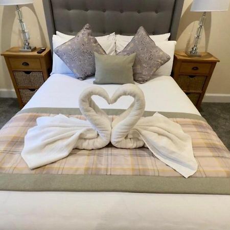 The Waverley Inn Holiday Homes อินเวอร์เนส ภายนอก รูปภาพ
