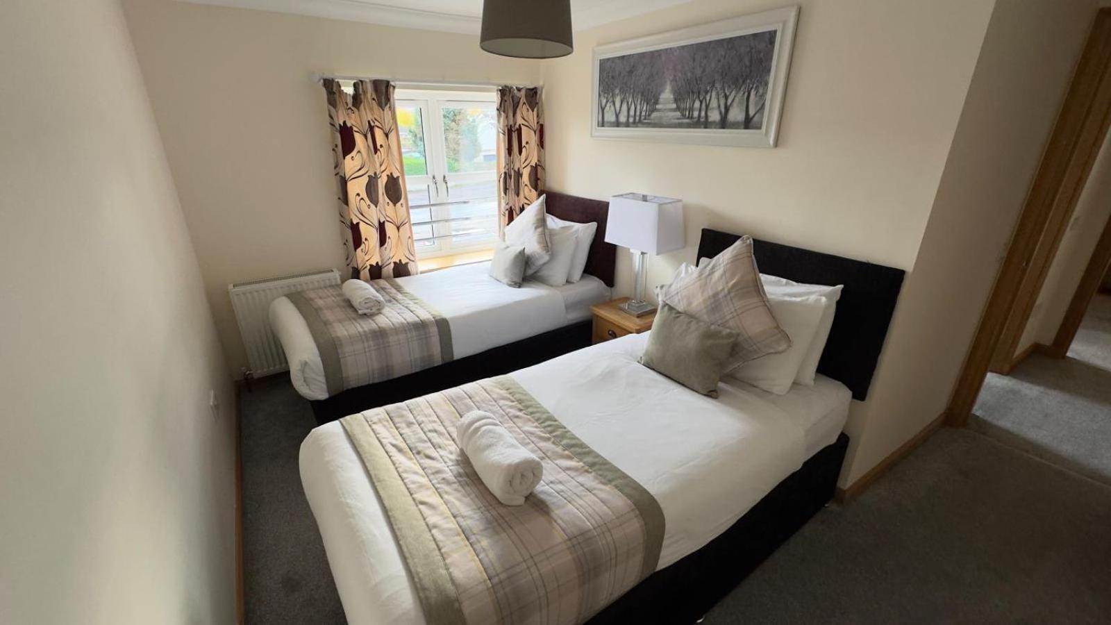 The Waverley Inn Holiday Homes อินเวอร์เนส ภายนอก รูปภาพ