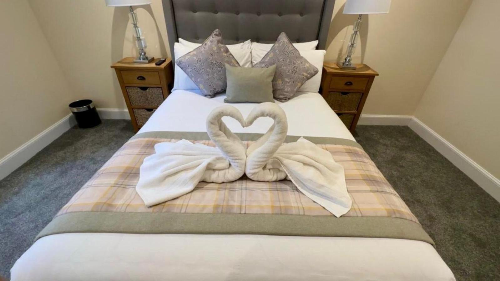 The Waverley Inn Holiday Homes อินเวอร์เนส ภายนอก รูปภาพ